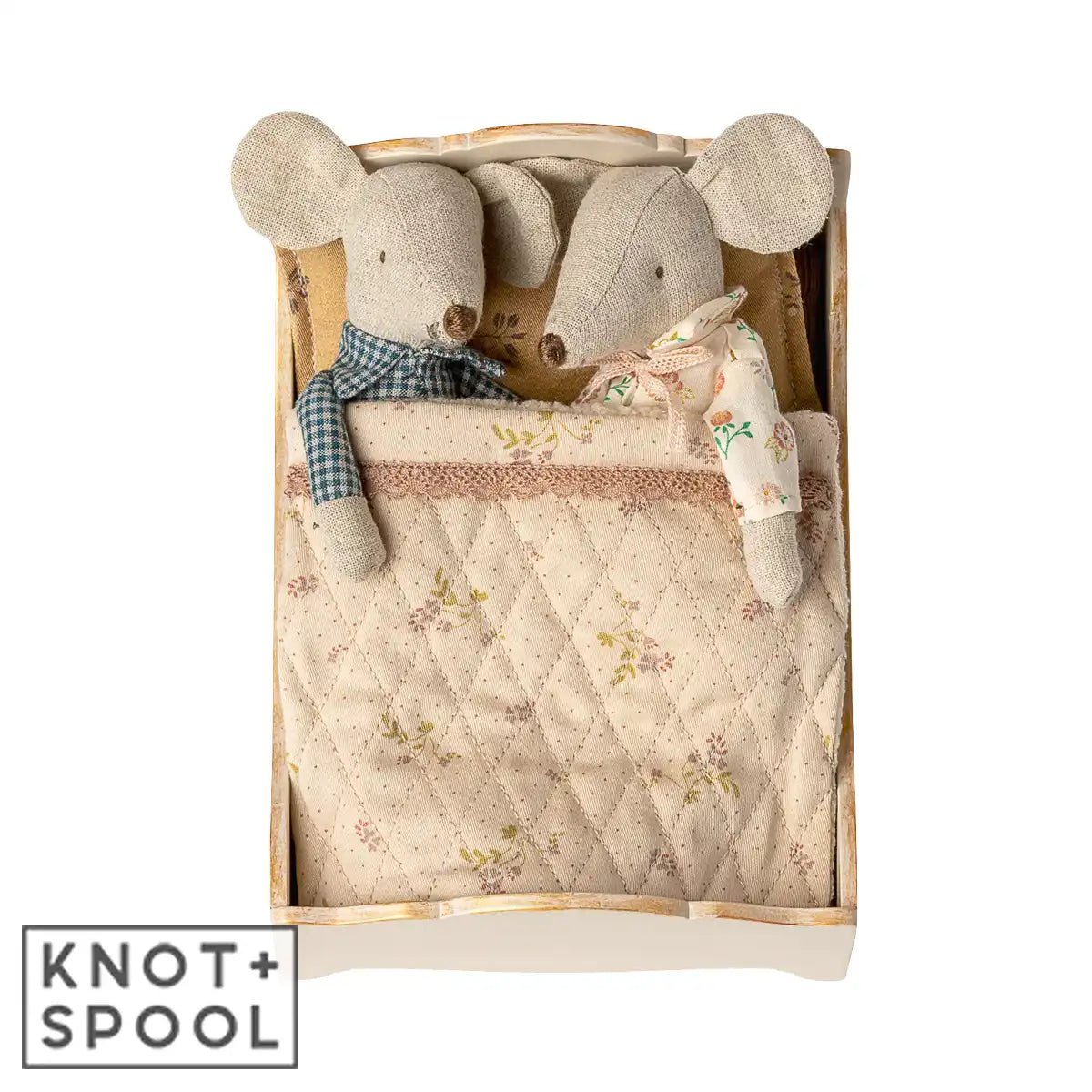 2025 Maileg Mouse Off - White Bed - Knot and Spool