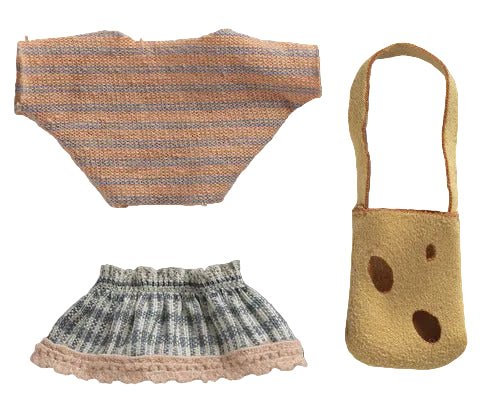 2026 Maileg Little Sister Mouse Clothes and Bag - Knot and Spool
