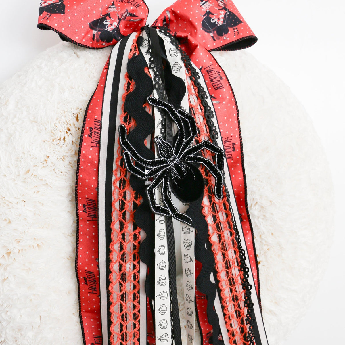 6" Velvet Spider Clip Ornament | Black - Knot and Spool