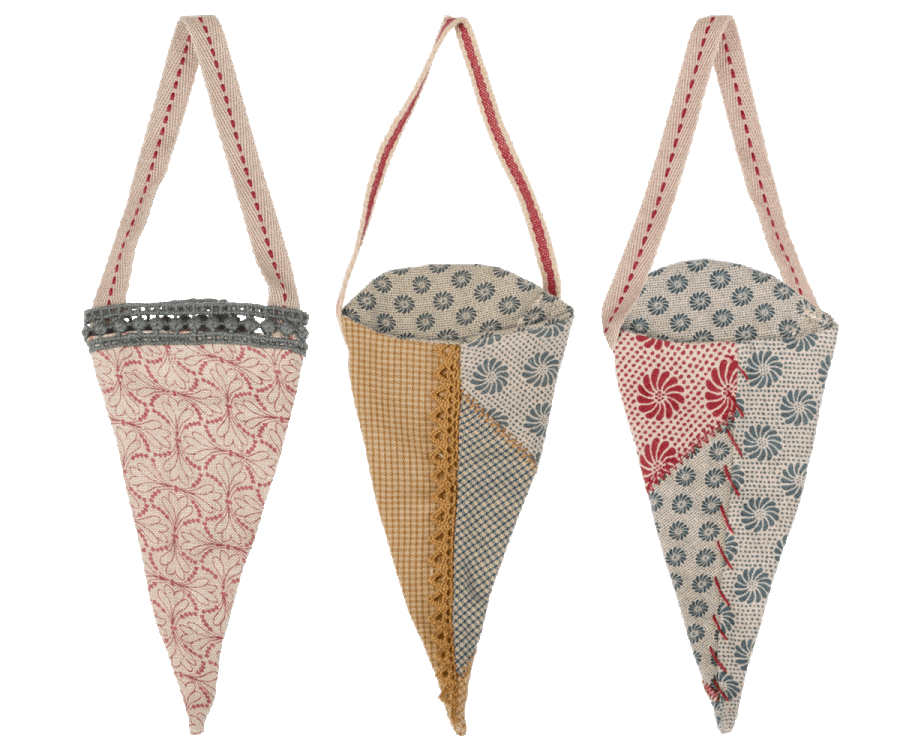 2021 Maileg Cornet - Knot and Spool