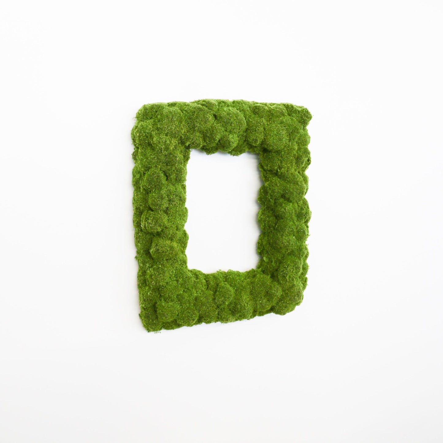 20.5" Rectangle Moss Wreath - Knot and Spool