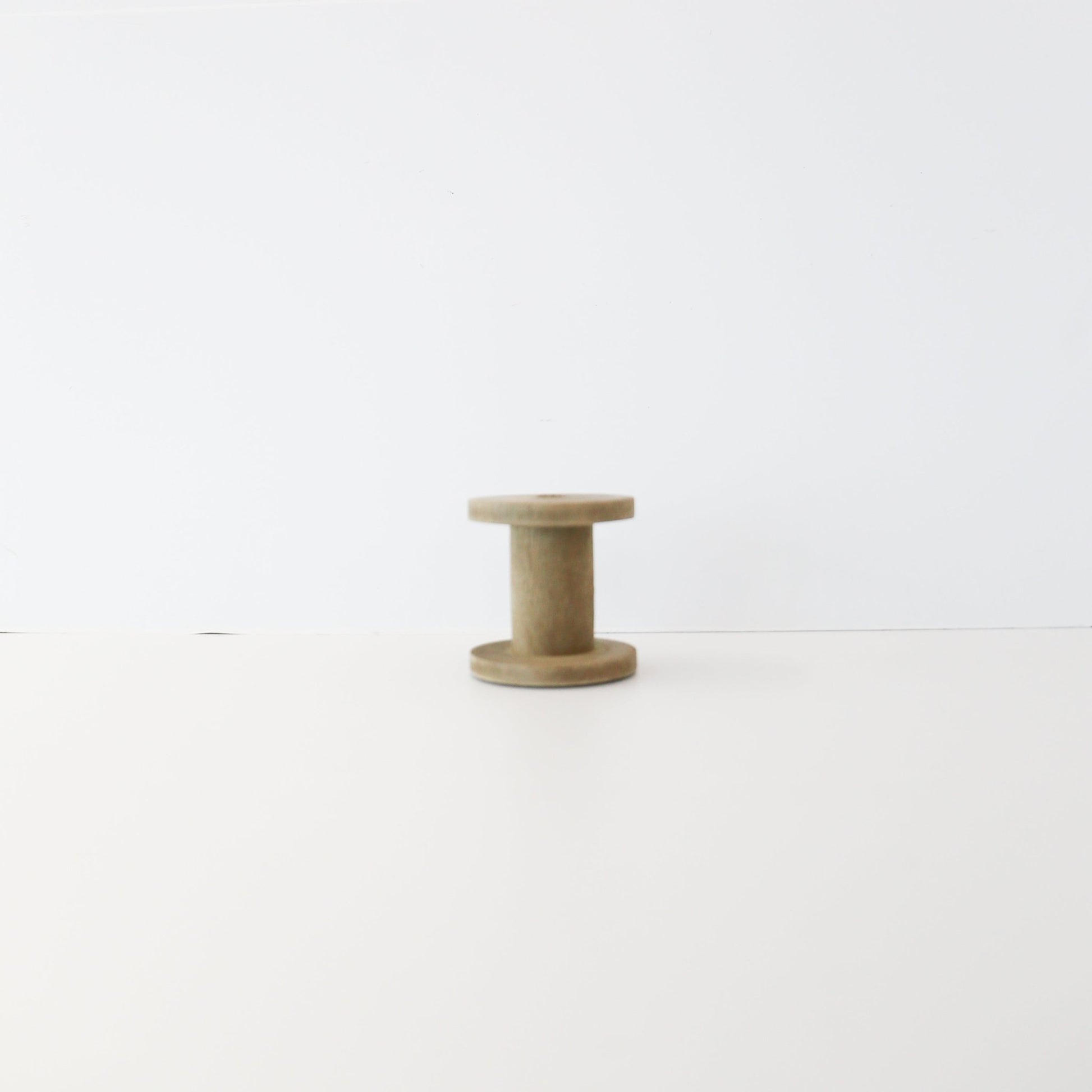2.5" x 2.75" WOOD SPOOL - Knot and Spool