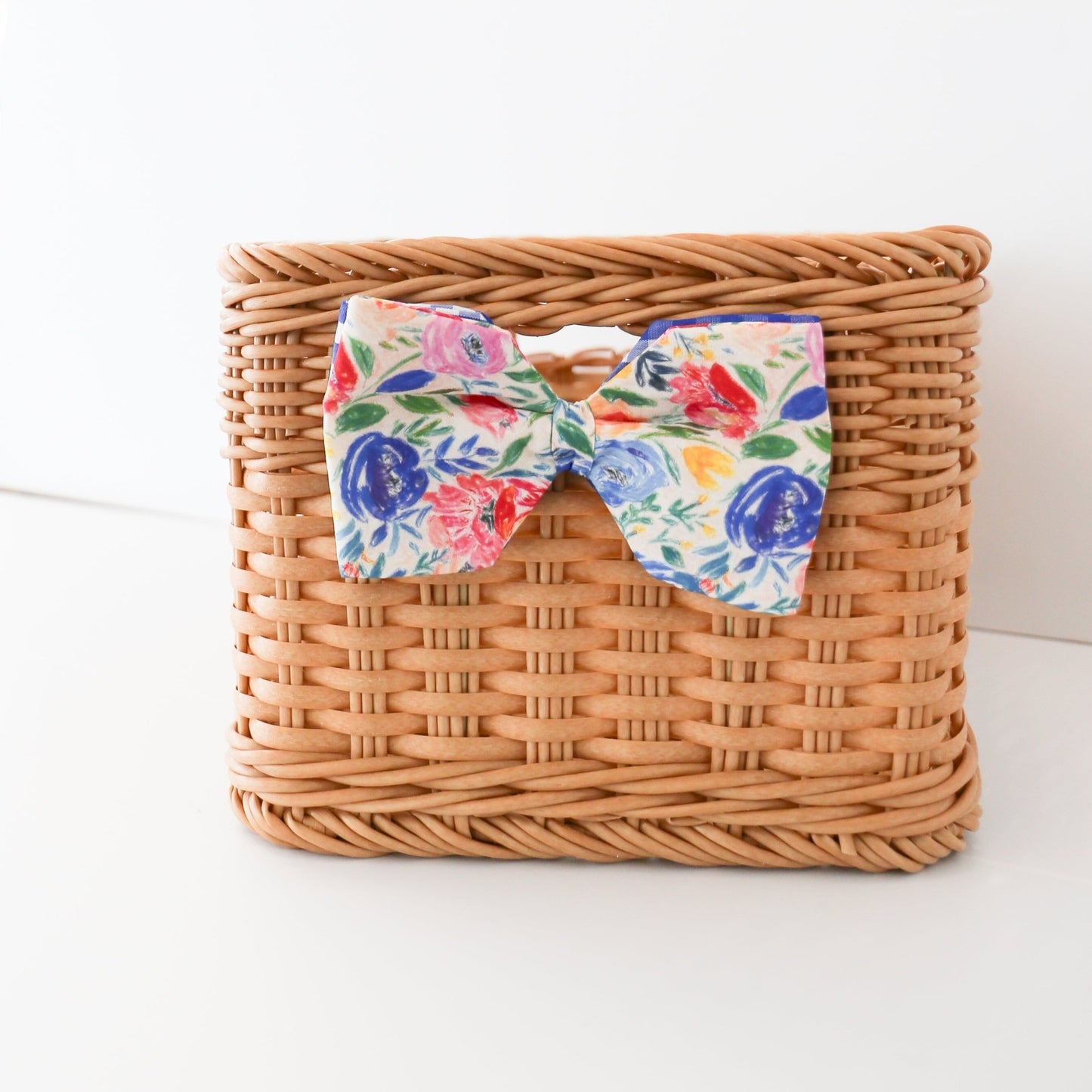 6" Poplin Hand Drawn Red, Blue, and Yellow Floral Bow Clip - Knot and Spool