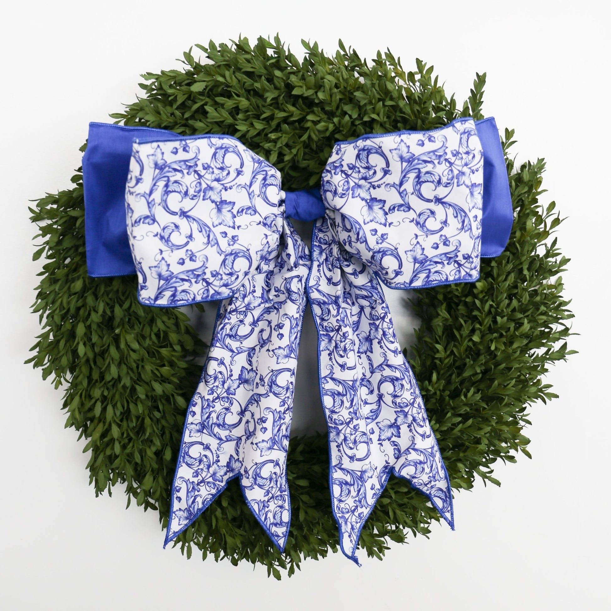 6" X 18" Taffeta Blue and White Acanthus Scroll Chinoiserie - Knot and Spool
