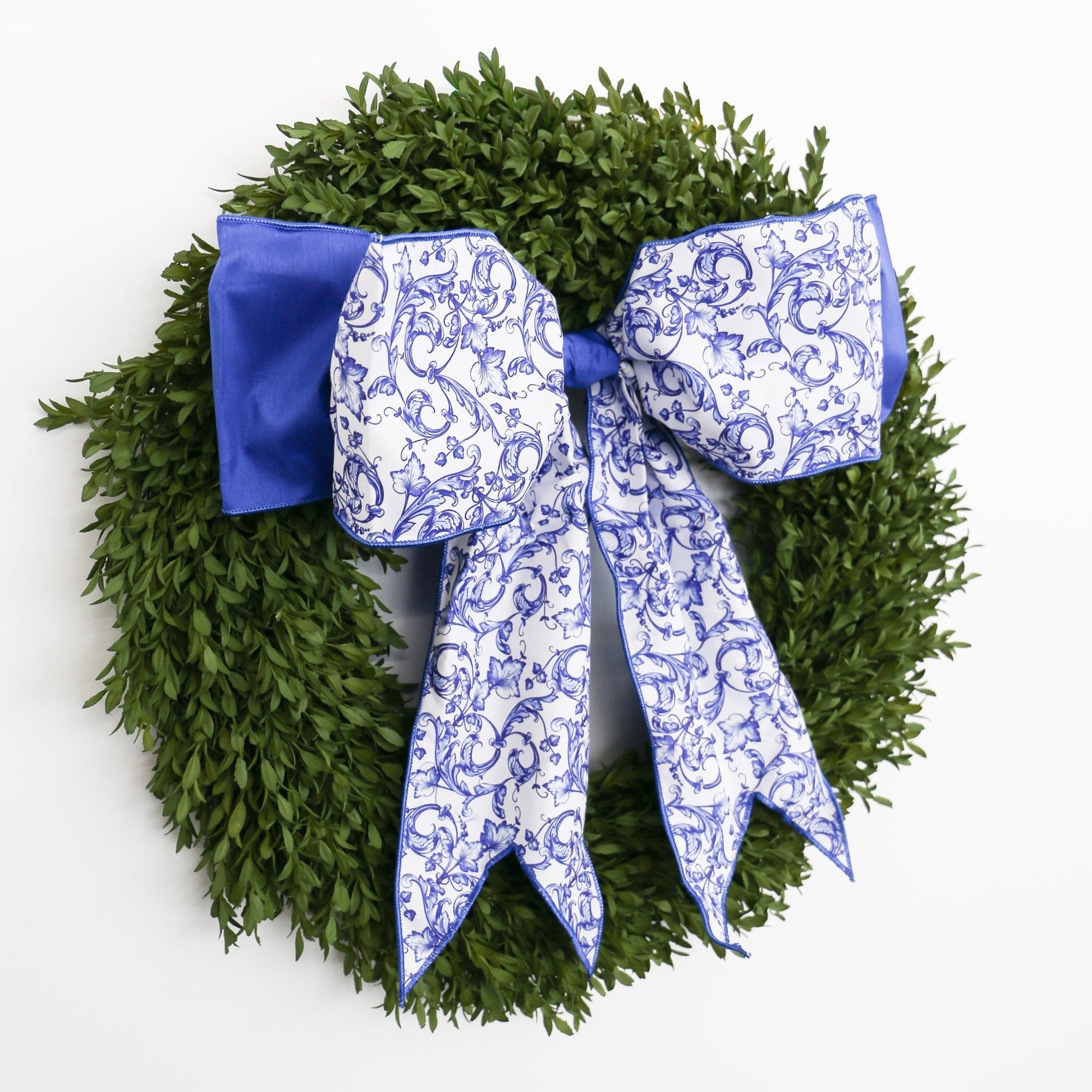 6" X 18" Taffeta Blue and White Acanthus Scroll Chinoiserie - Knot and Spool