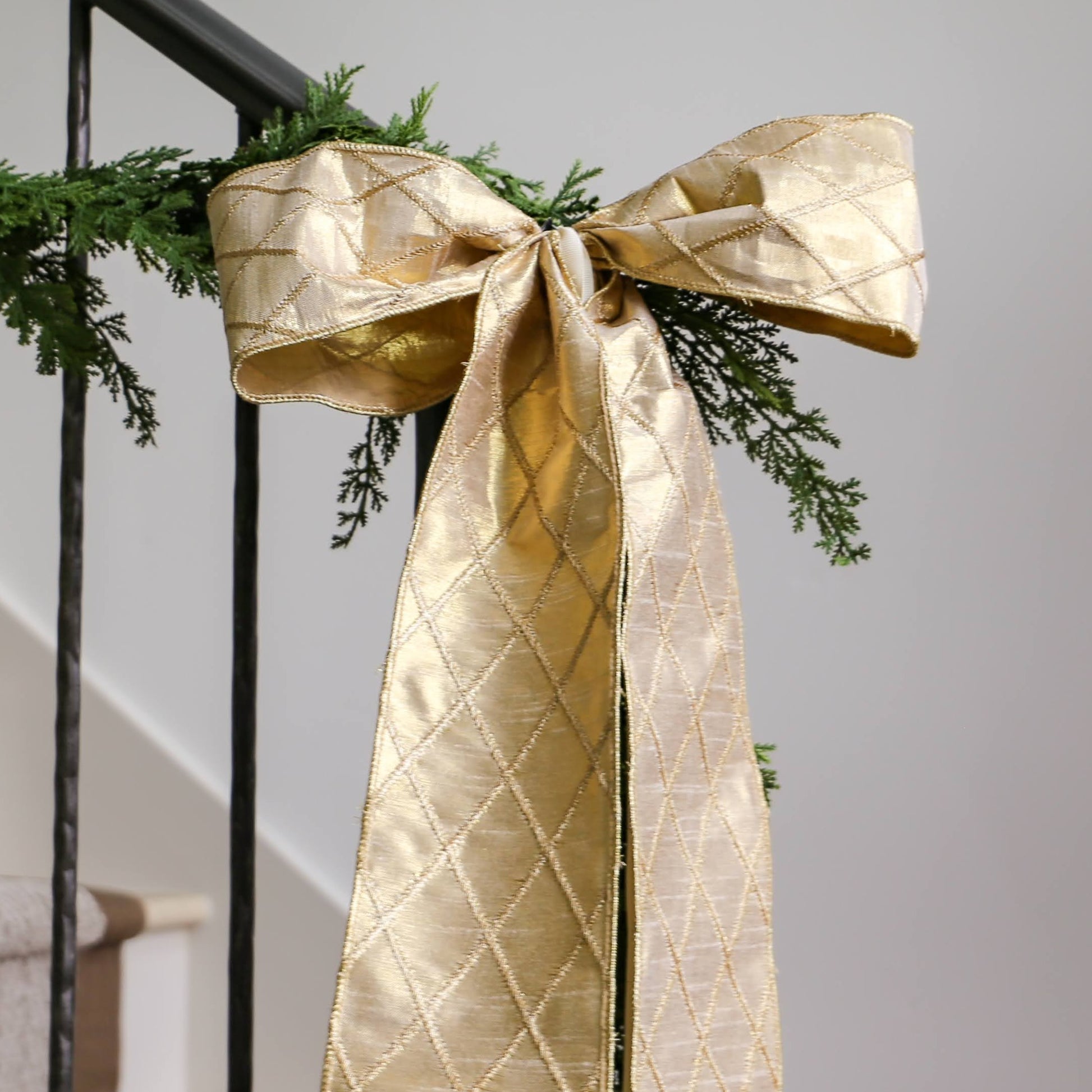 Gold BANISTER BOWS™ (with Bow)