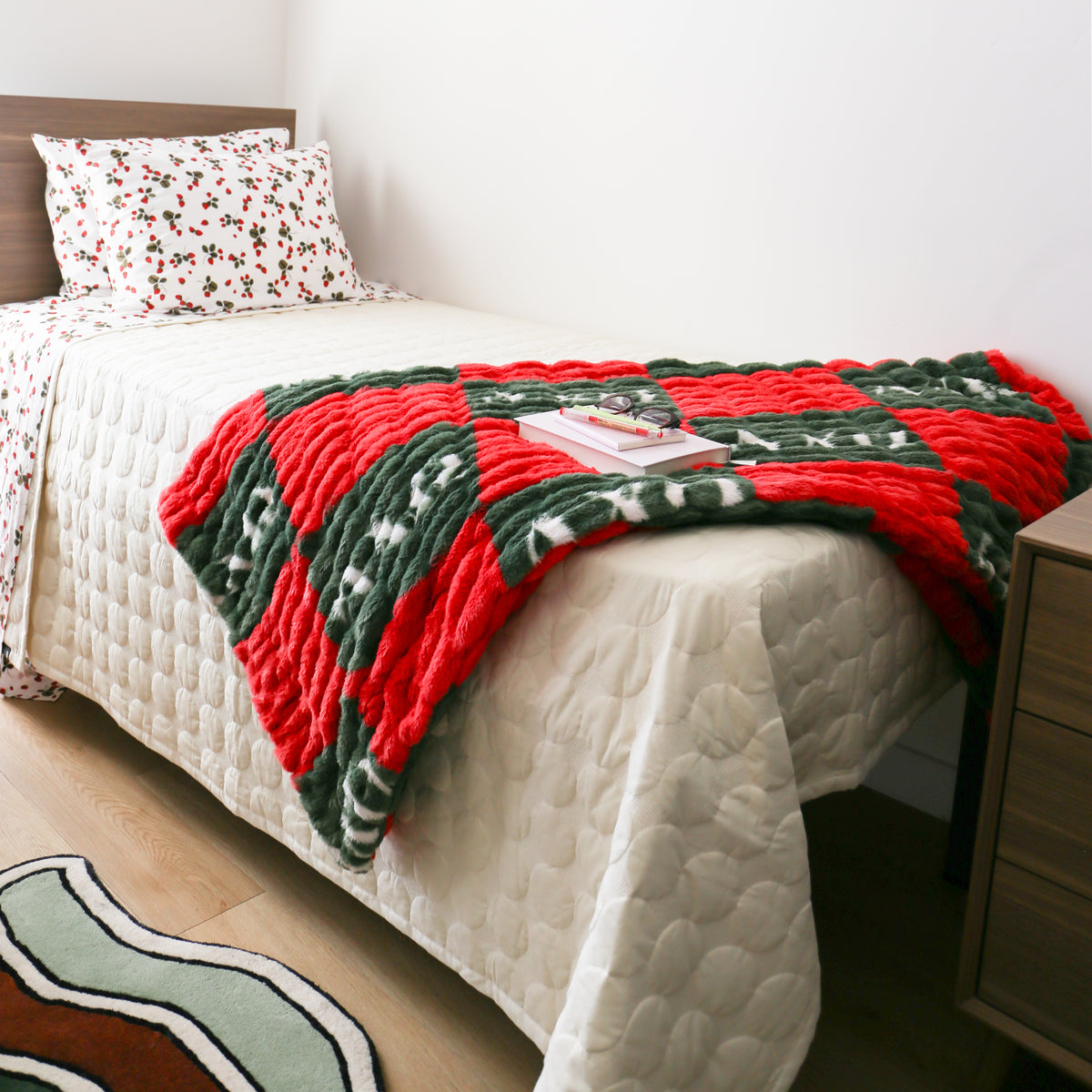 Alpha Chi Omega 50" x 60" Luxury Double-Sided Faux Fur Throw Blanket