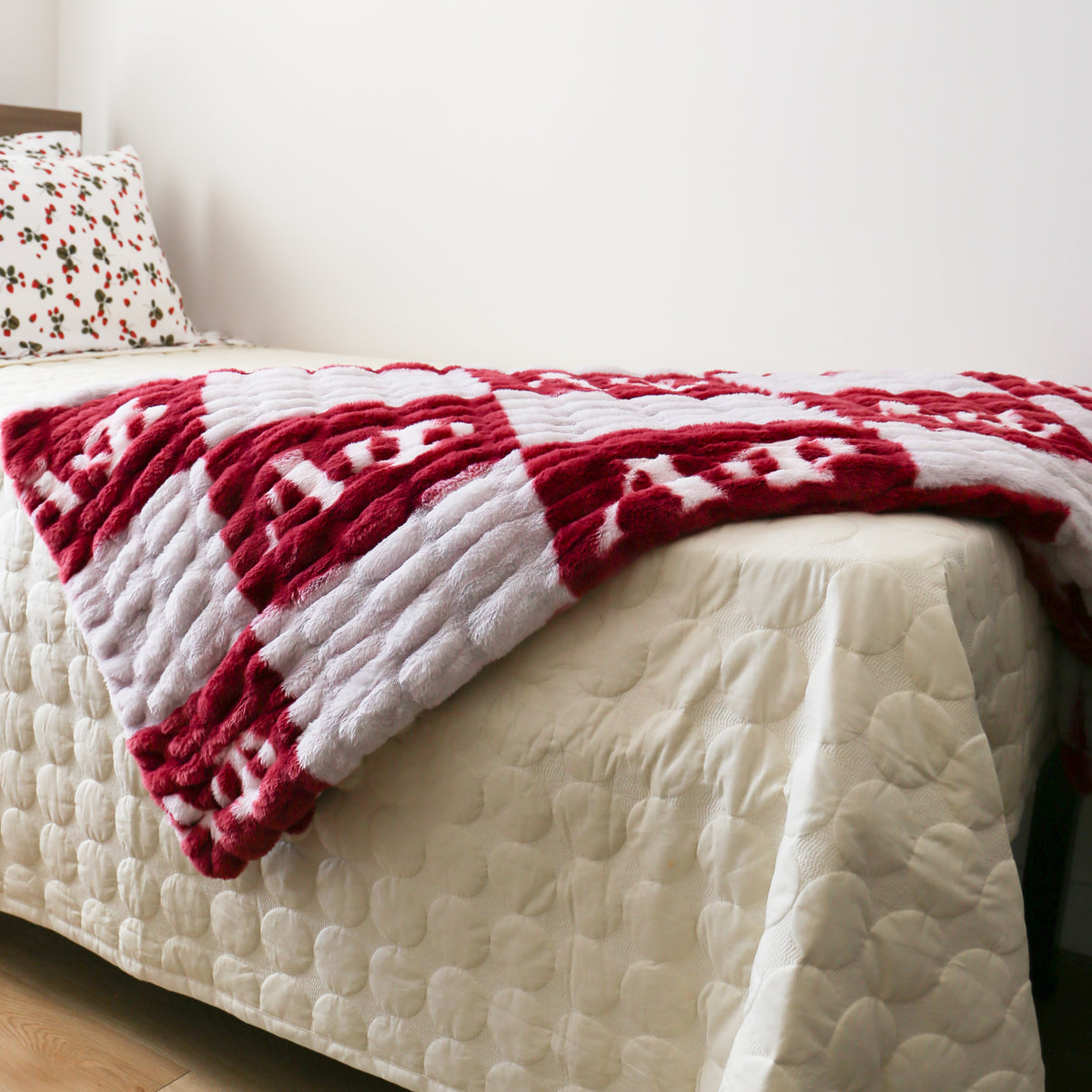 Alpha Phi 50" x 60" Luxury Double-Sided Faux Fur Throw Blanket