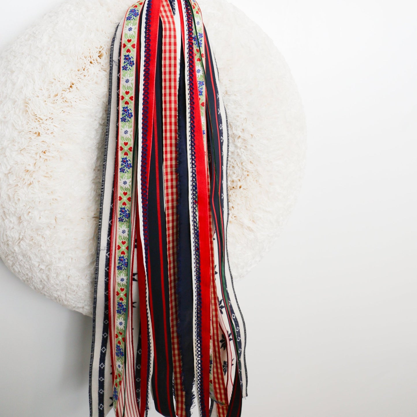 Bavarian Winter RIBBON SET™ (without Bow) - Knot and Spool