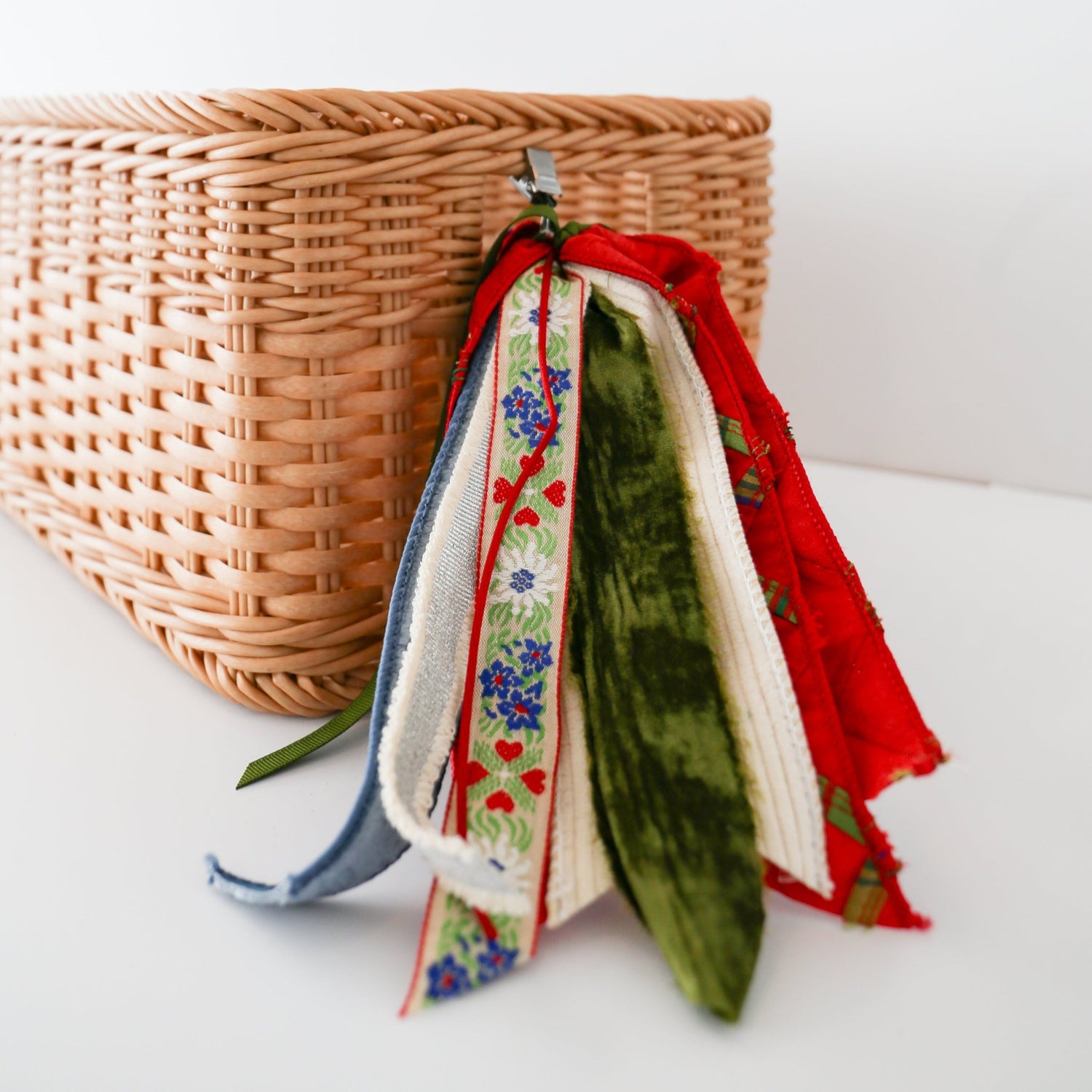 Christmas Traditional Colors RIBBON BUNDLE™ - Knot and Spool