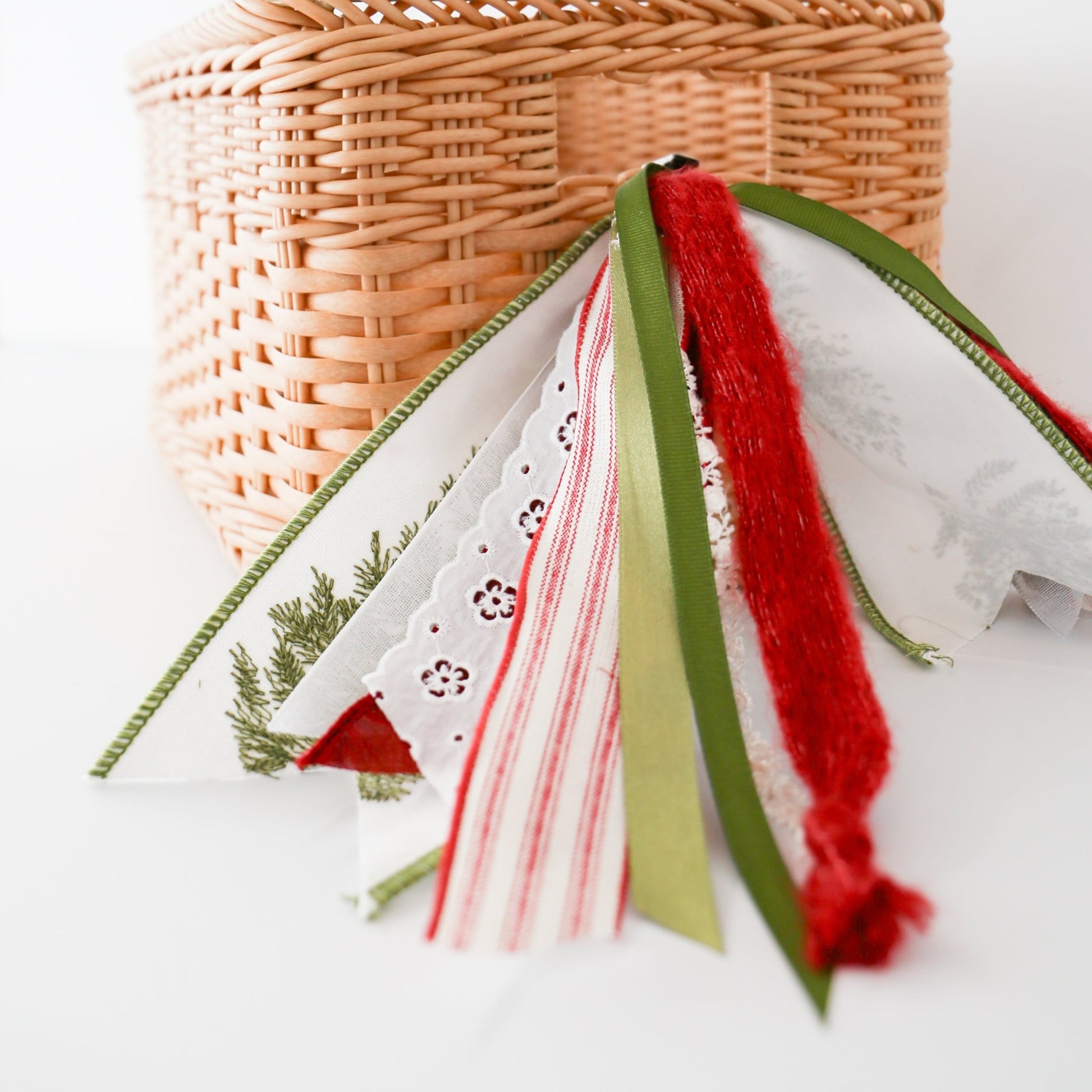 Christmas Traditional Colors RIBBON BUNDLE™ - Knot and Spool