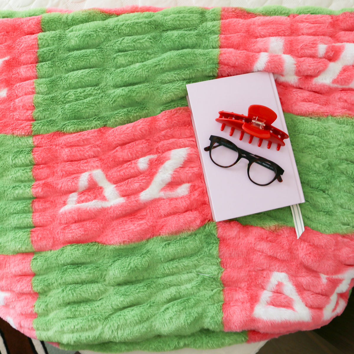 Delta Zeta 50" x 60" Luxury Double-Sided Faux Fur Throw Blanket