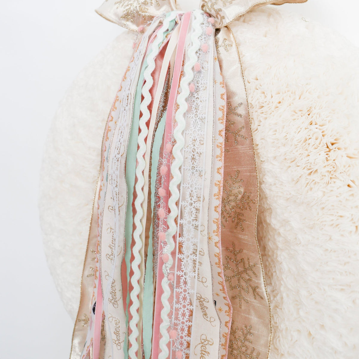 Entangled Ribbon Enchanted Nutcracker RIBBON SET™ (with Bow) – Knot and Spool