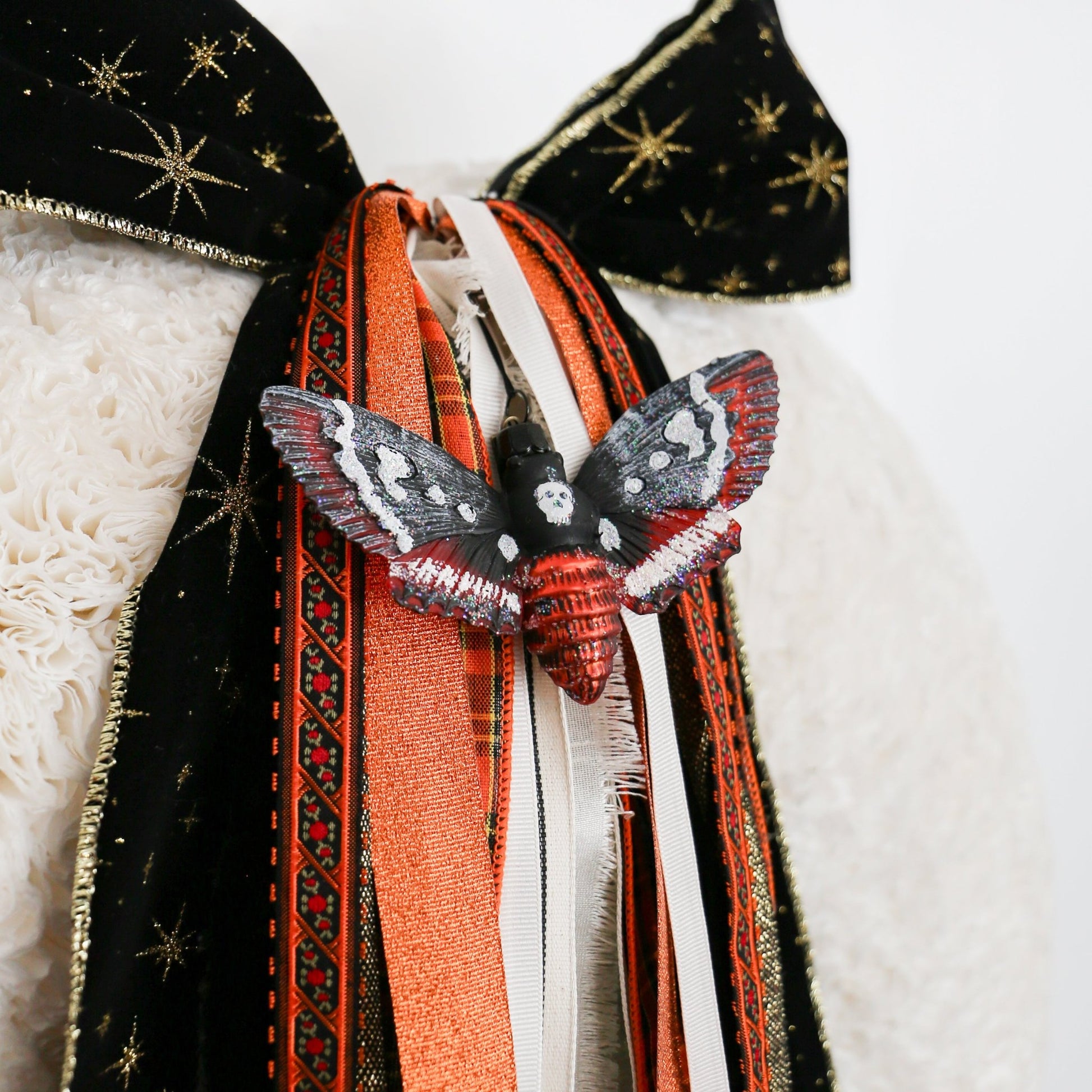HALLOWEEN MOTH ORNAMENT | EC 4.75" - Knot and Spool