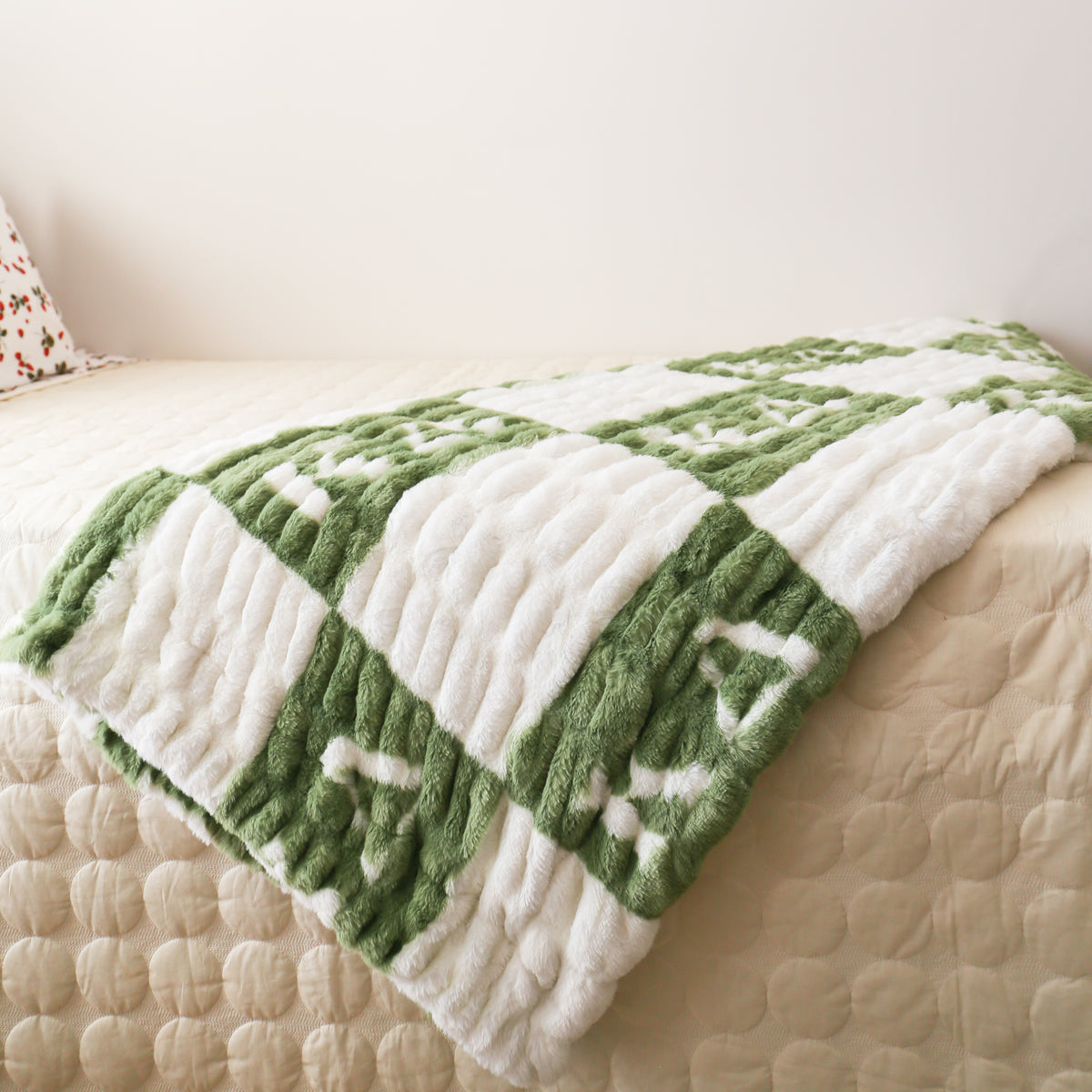 Kappa Delta 50" x 60" Luxury Double-Sided Faux Fur Throw Blanket