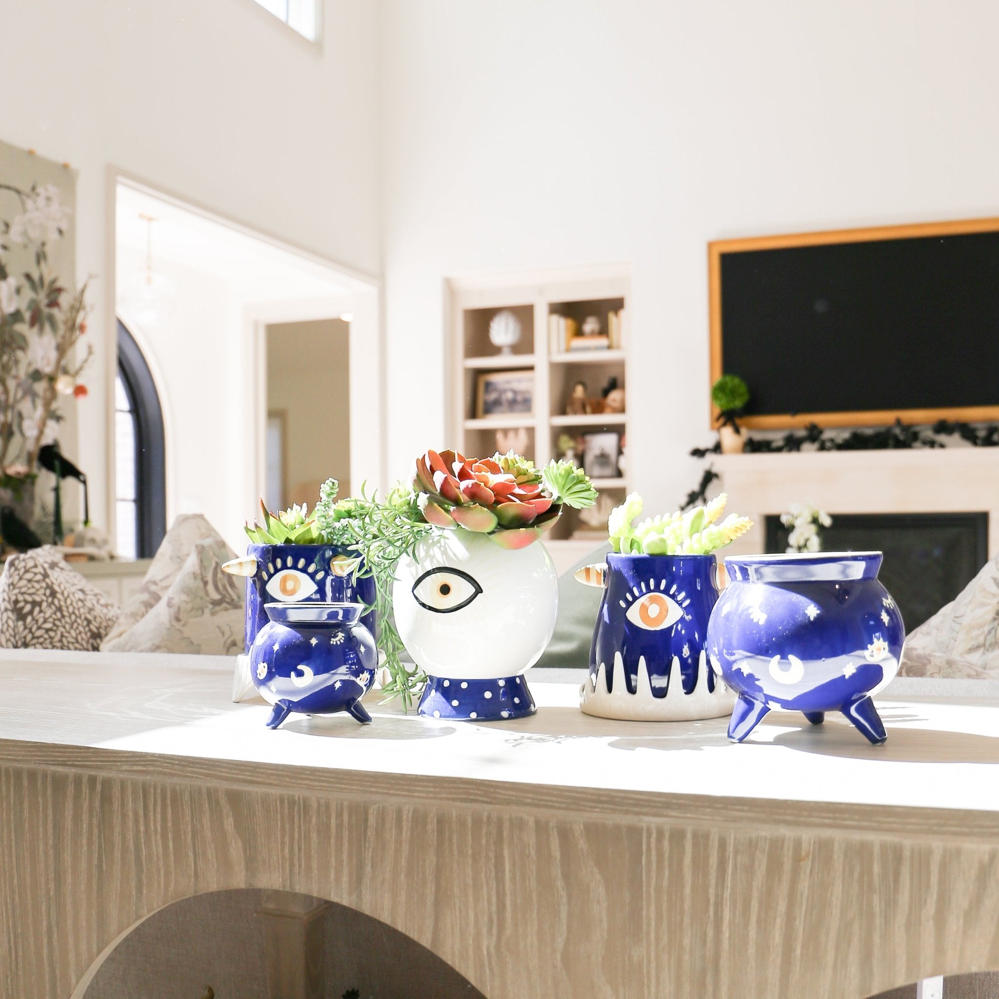 MONSTER TEETH POT LARGE | 6.75 x 6.5 x 6.25