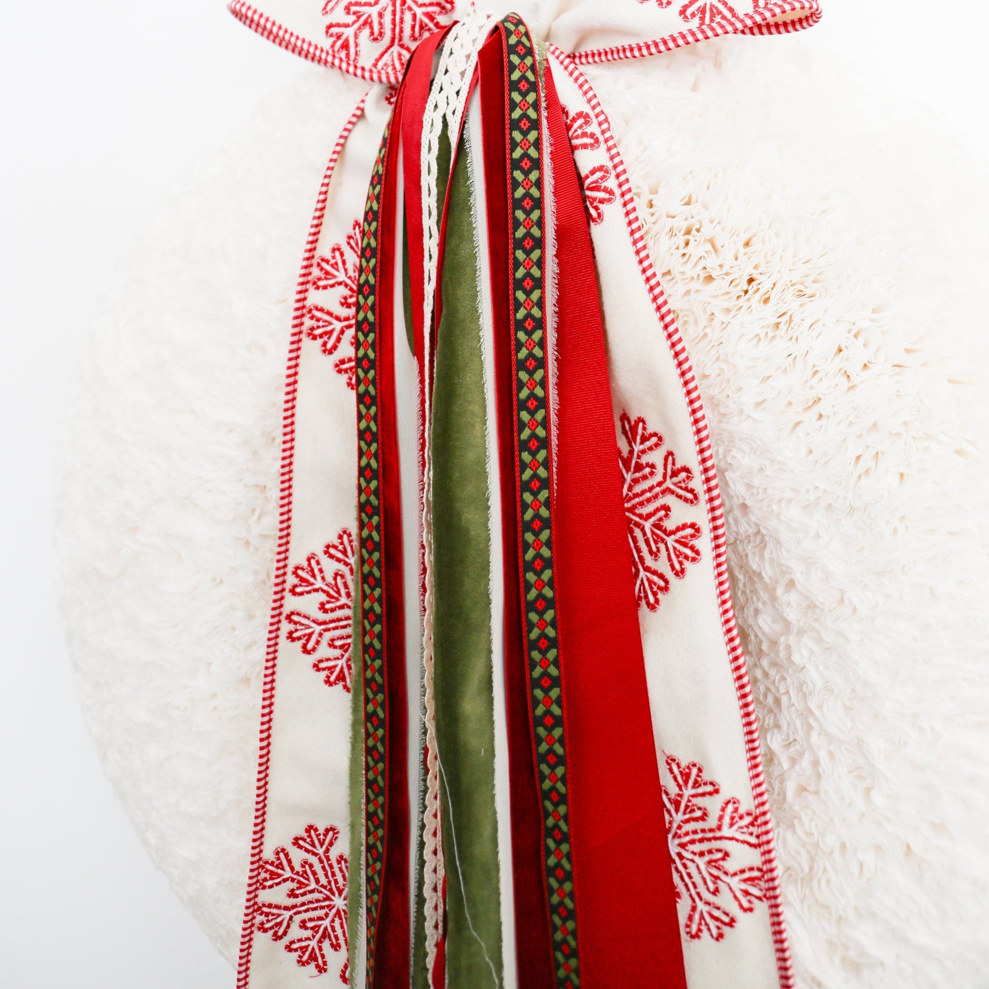 Snowflake Pine RIBBON SET™ (with Bow) - Knot and Spool