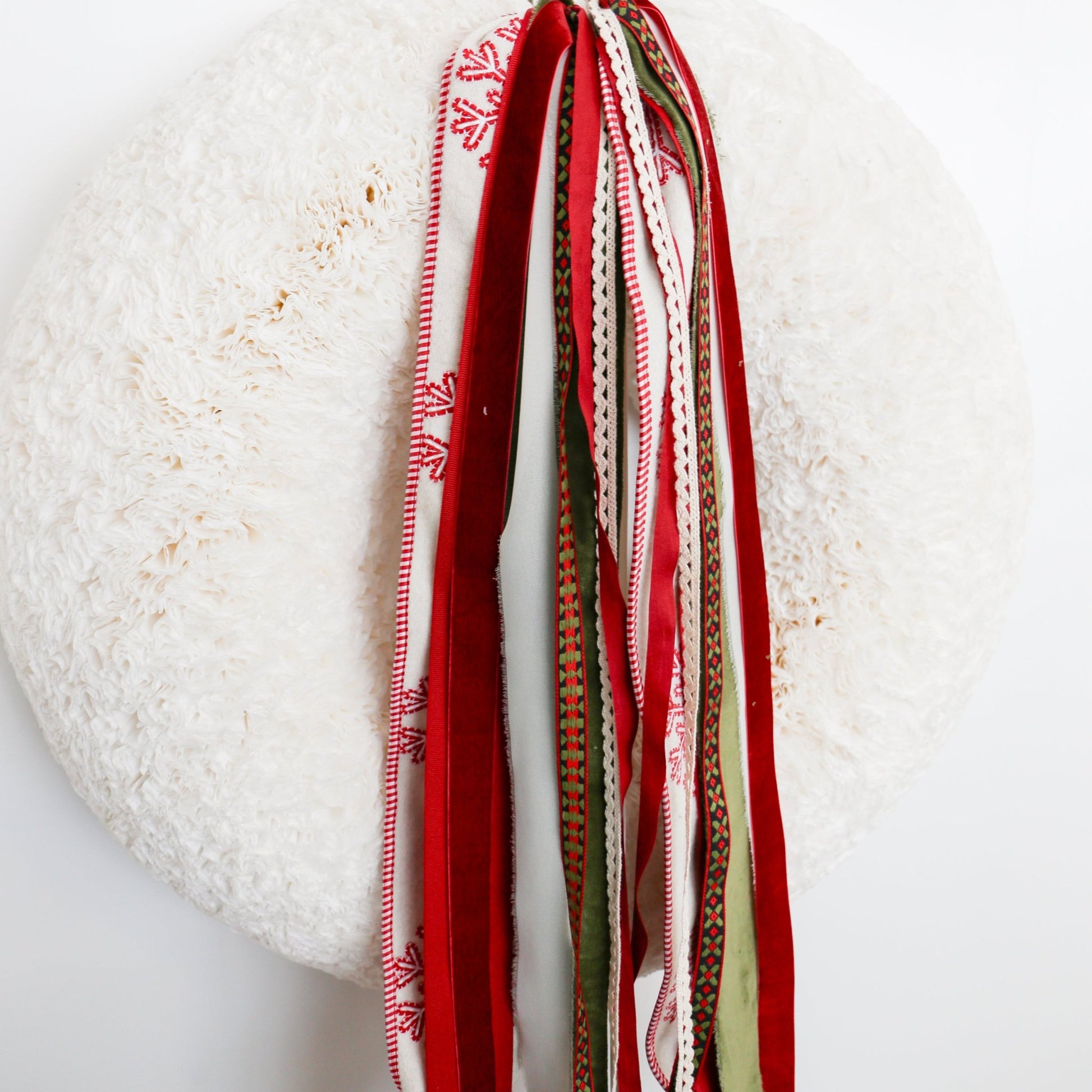 Snowflake Pine RIBBON SET™ (without Bow) - Knot and Spool