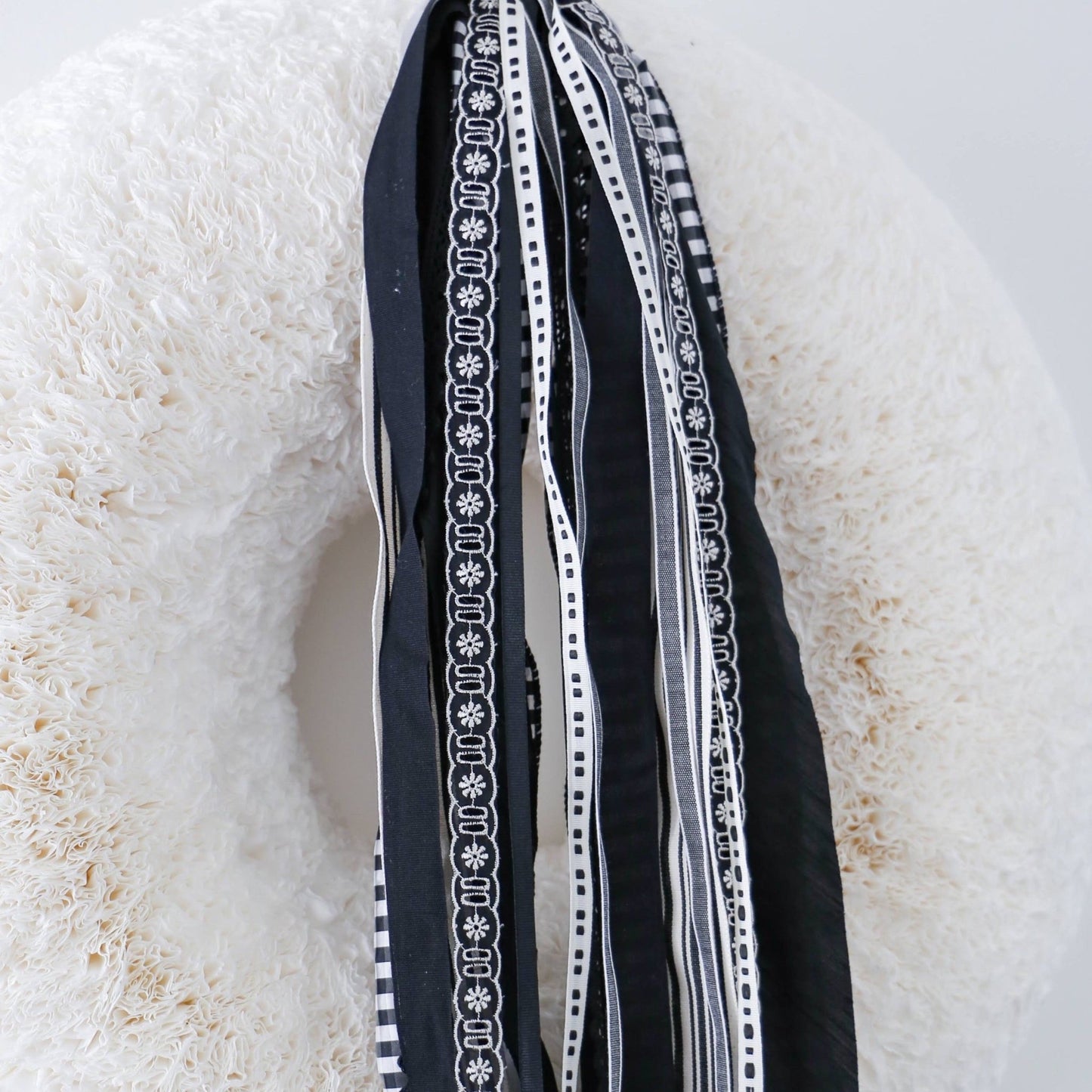 The Black RIBBON SET™ (without Bow) - Knot and Spool
