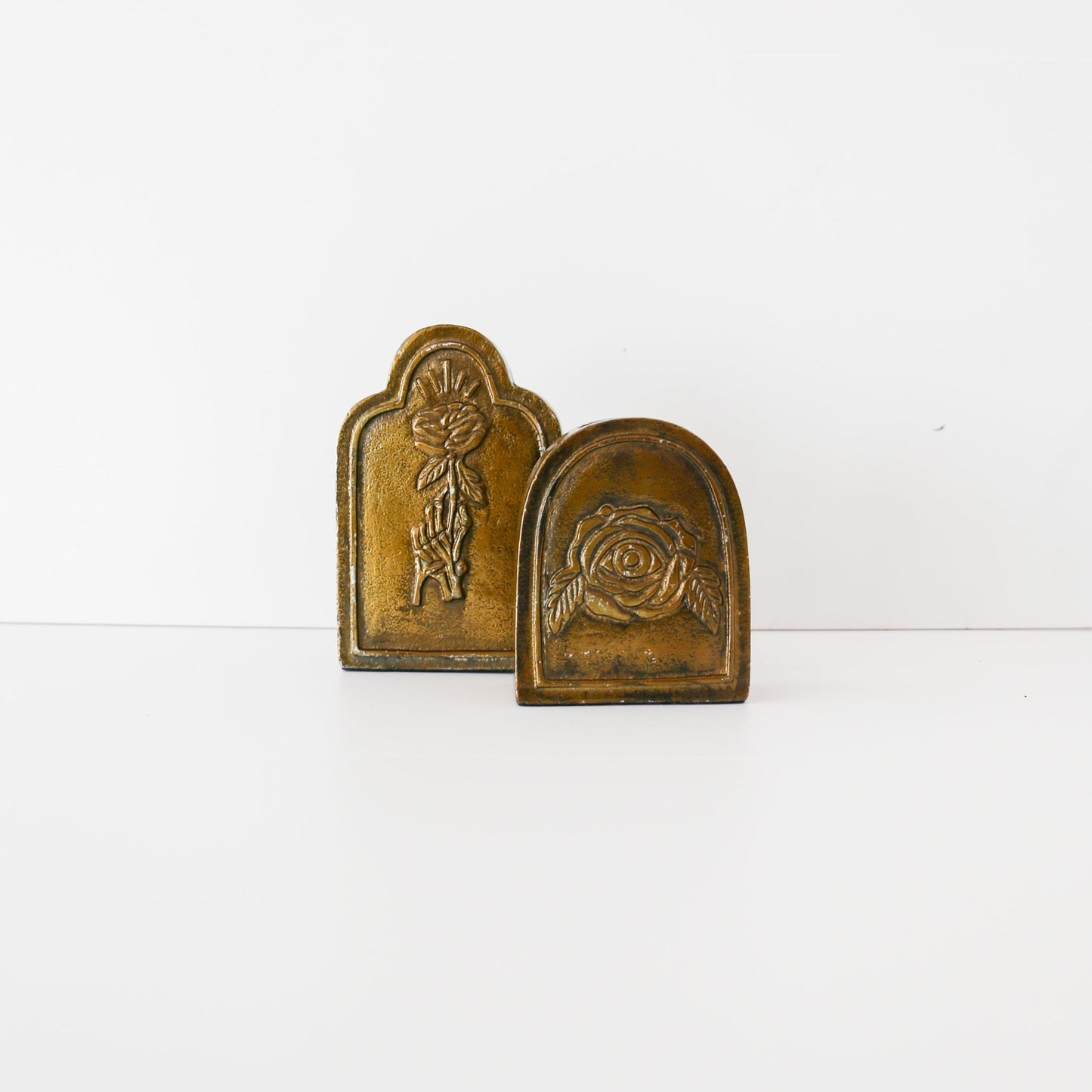 TIL DEATH BUDVASE Medium | 4"X 1.75"X 6" - Knot and Spool